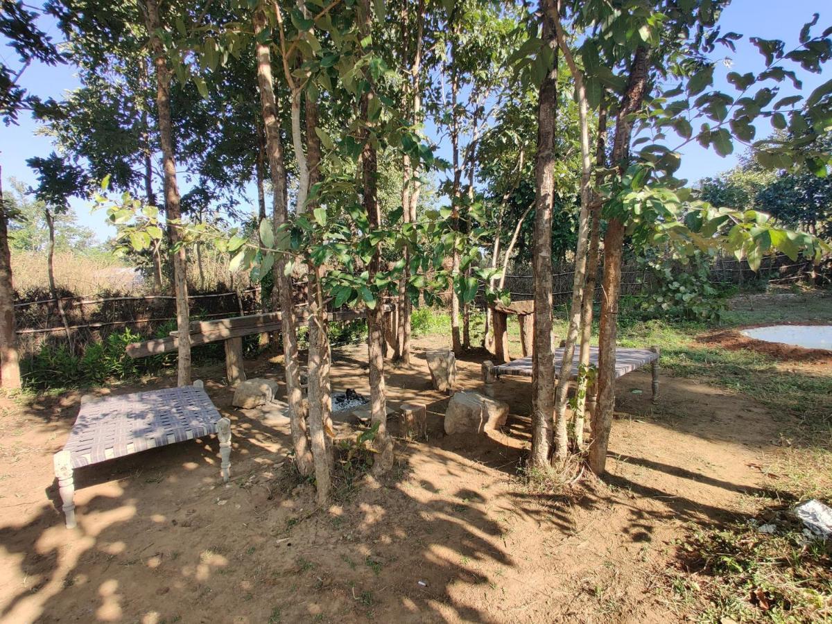 Surwahi Social Ecoestate Kanha Kānha Exterior foto